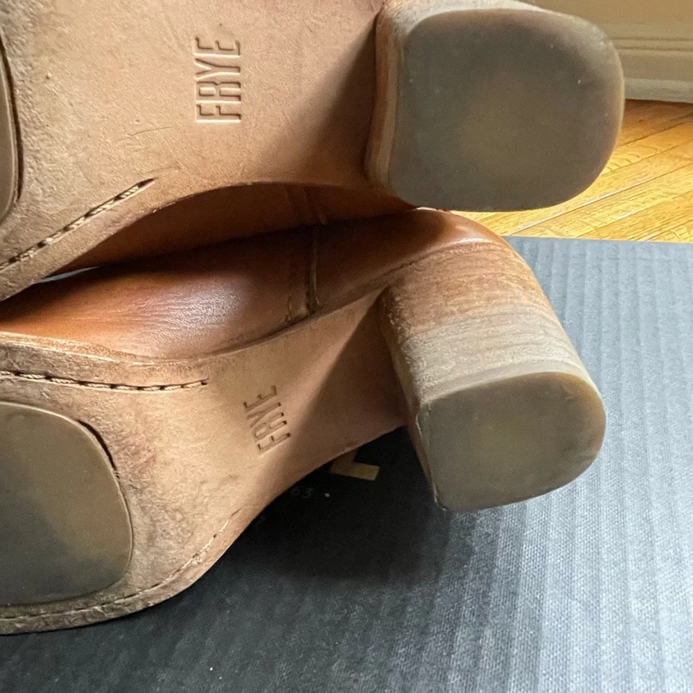 Frye women’s Naomi Pickstitch leather boot size 7.5 - Picture 5 of 9